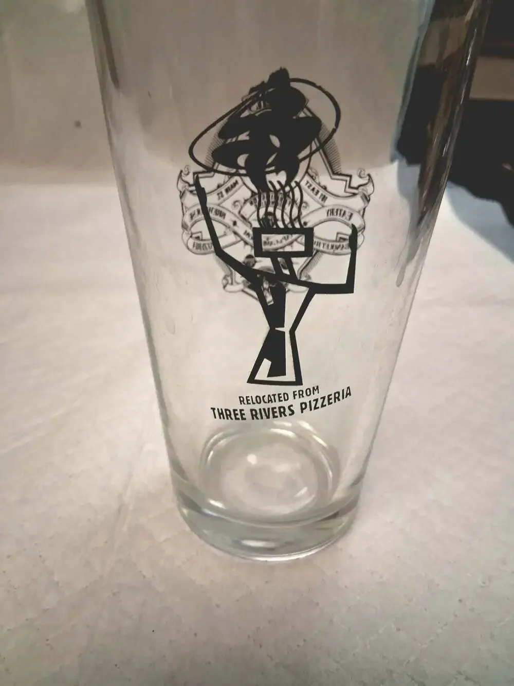 Three Rivers Pizzeria & Pizzeria Pint Glass Farmington New Mexico
